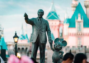 Walt Disney Statue Orlando, FL